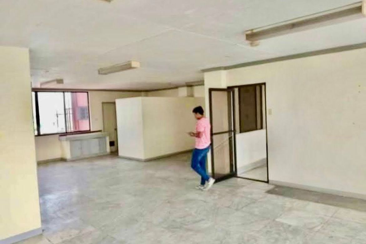 Shophouse for Sale in Plainview, Mandaluyong, Metro Manila near MRT-3 Boni – photo 4