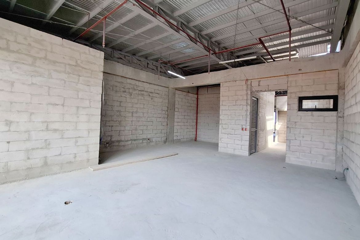 Shophouse for Sale in Plainview, Mandaluyong, Metro Manila near MRT-3 Boni – photo 4