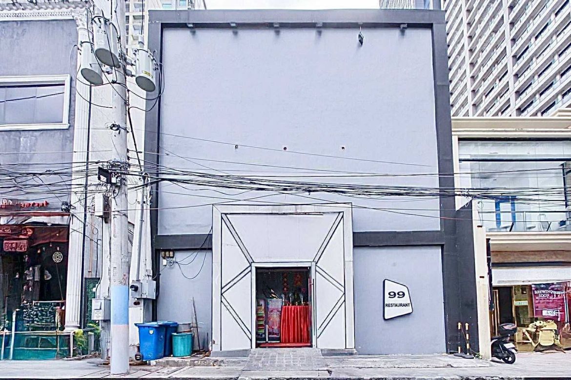 Shophouse for Sale in Poblacion, Makati, Metro Manila