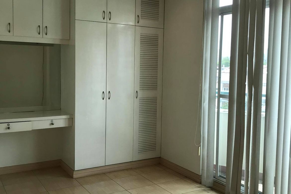 Shophouse for Sale in Poblacion, Mandaluyong, Metro Manila – photo 6