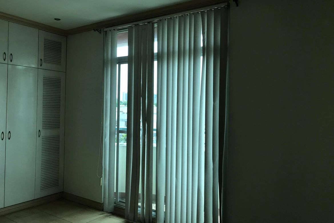 Shophouse for Sale in Poblacion, Mandaluyong, Metro Manila – photo 8