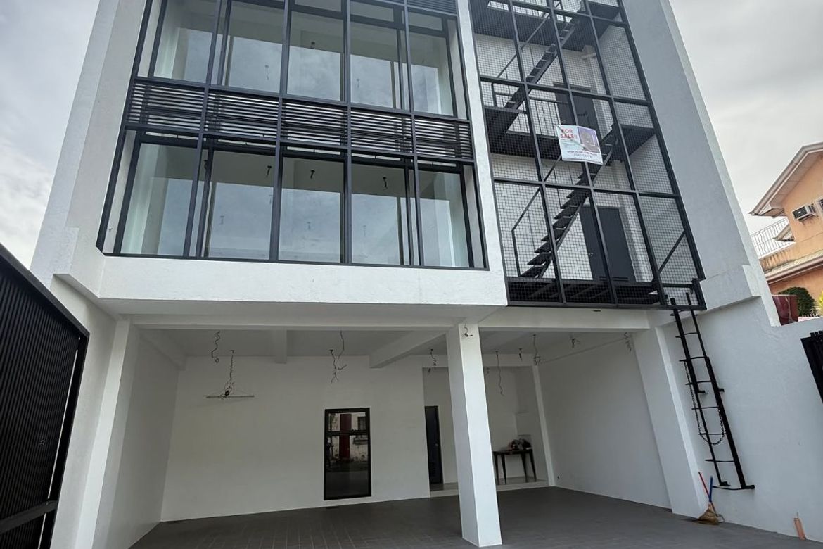 Shophouse for Sale in Project 6, Quezon City, Metro Manila – photo 3