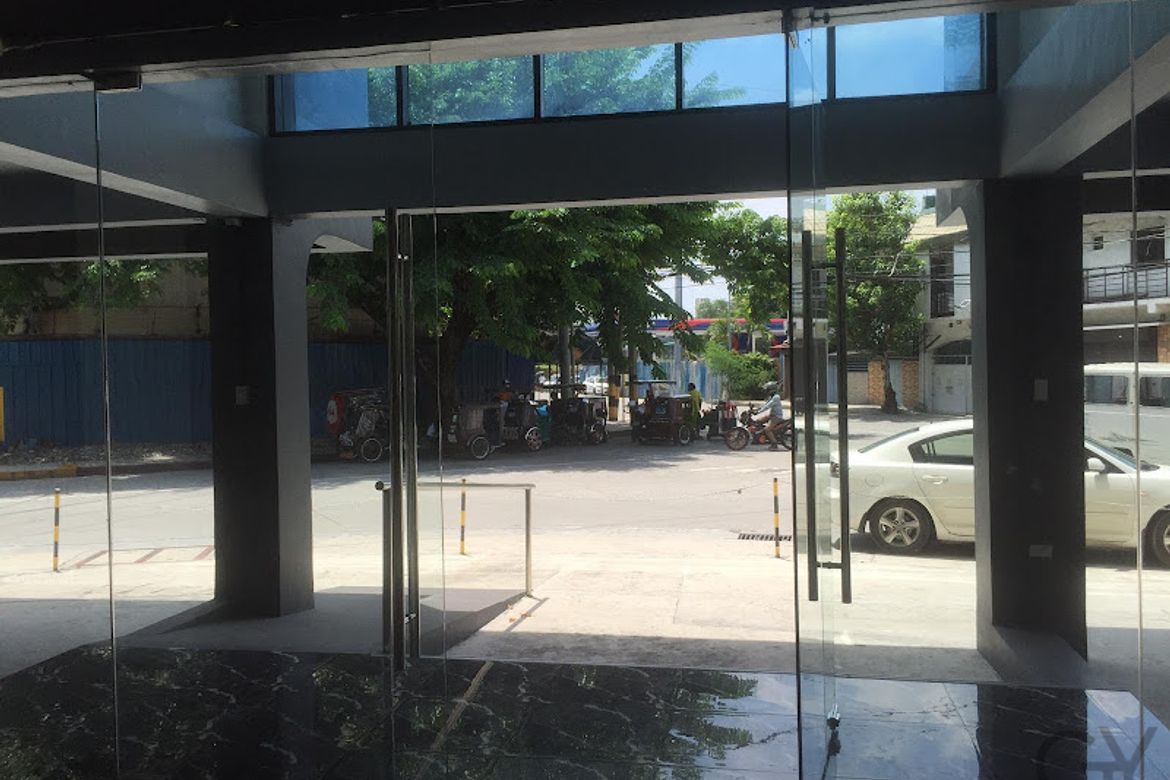 Shophouse for Sale in San Antonio, Makati, Metro Manila – photo 2