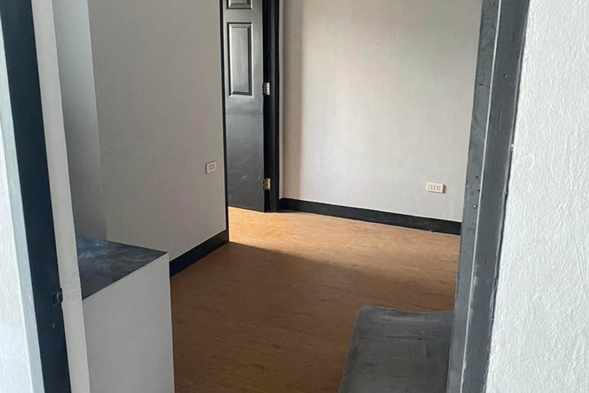 Shophouse for Sale in Santa Lucia, Pasig, Metro Manila