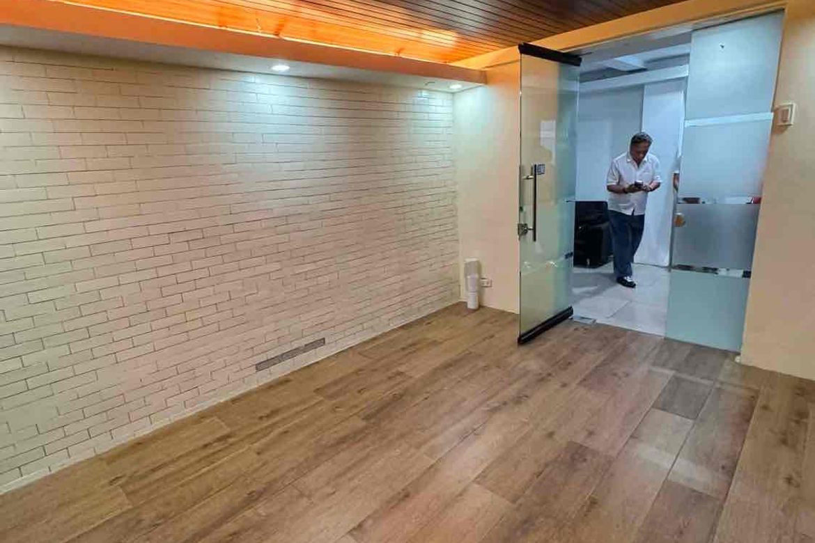 Shophouse for Sale in Socorro, Quezon City, Metro Manila near LRT-2 Araneta Center-Cubao – photo 3