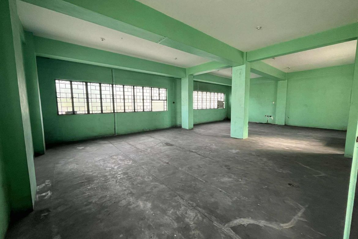 Shophouse for Sale in Tondo, Manila, Metro Manila near LRT-1 Tayuman – photo 4
