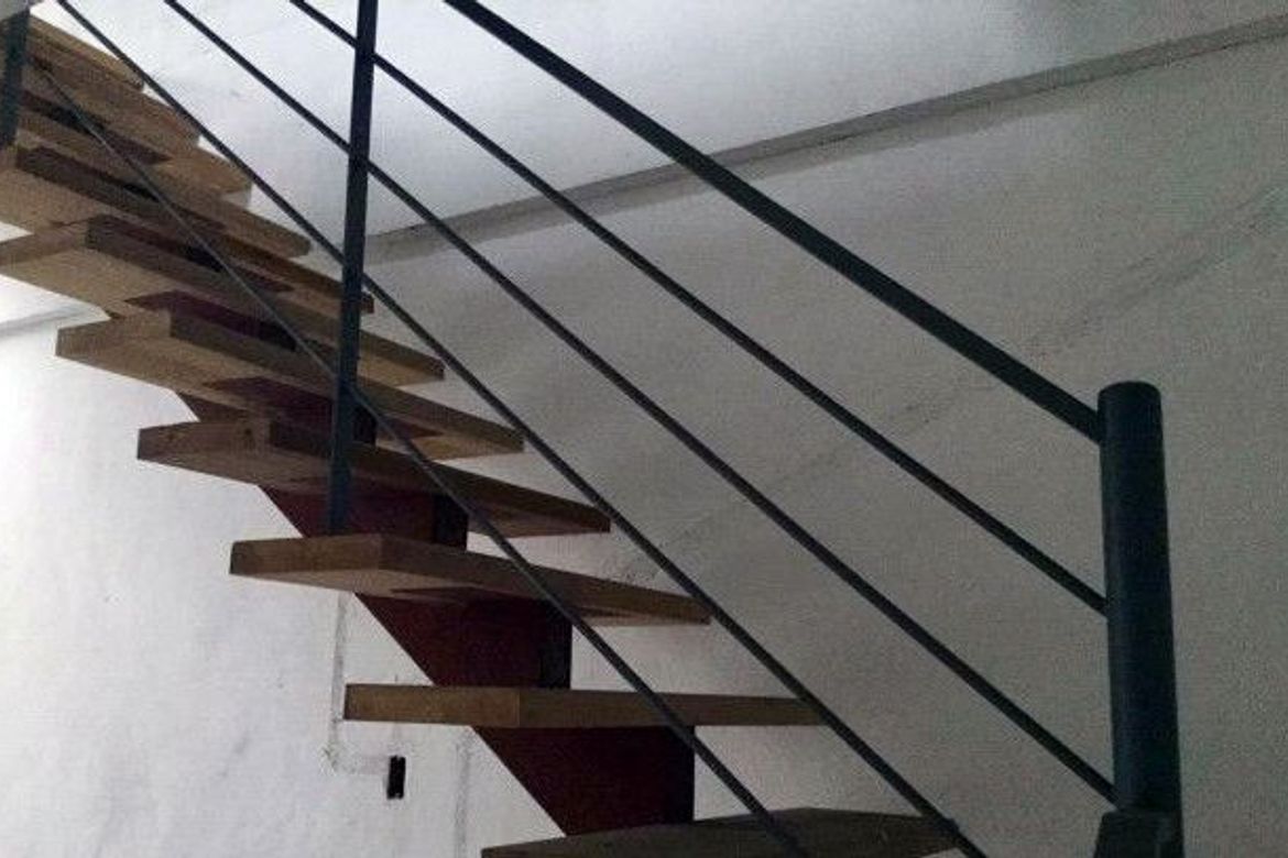 Shophouse for Sale in Urdaneta, Makati, Metro Manila near MRT-3 Buendia – photo 6
