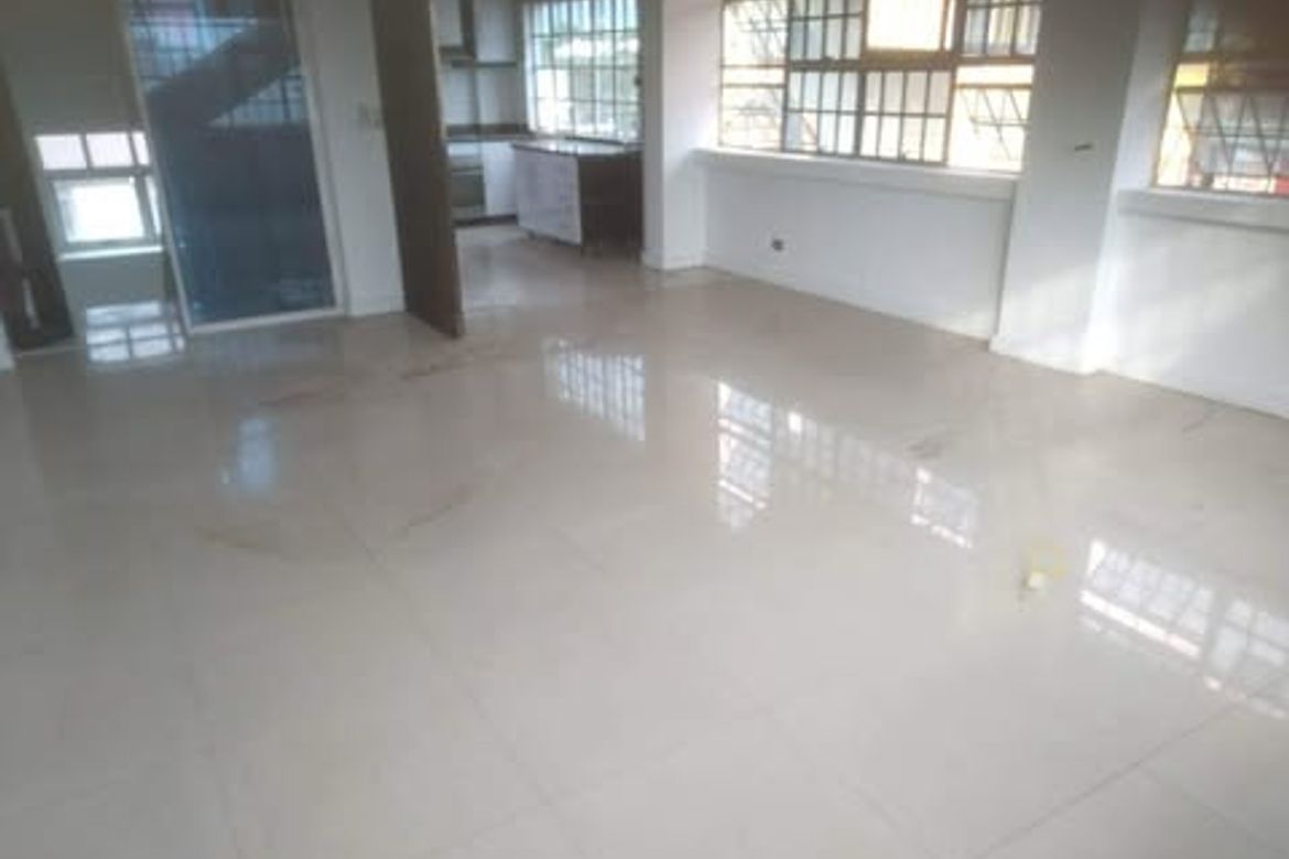Shophouse for Sale in Veterans Village, Quezon City, Metro Manila near MRT-3 North Avenue – photo 4