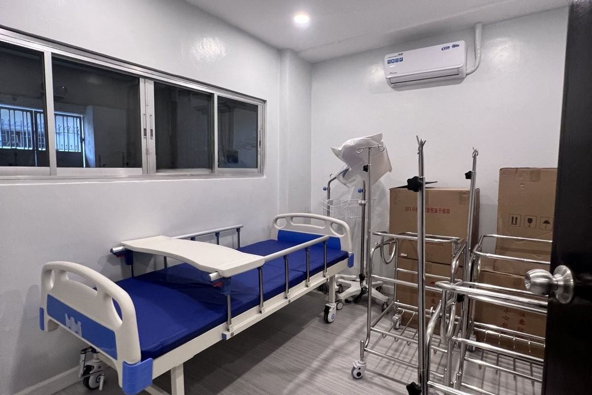 Shophouse for Sale in Veterans Village, Quezon City, Metro Manila near MRT-3 North Avenue – photo 4