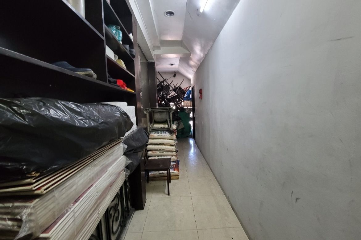 Shophouse for Sale in Wack-Wack Greenhills, Mandaluyong, Metro Manila near MRT-3 Shaw Boulevard – photo 4