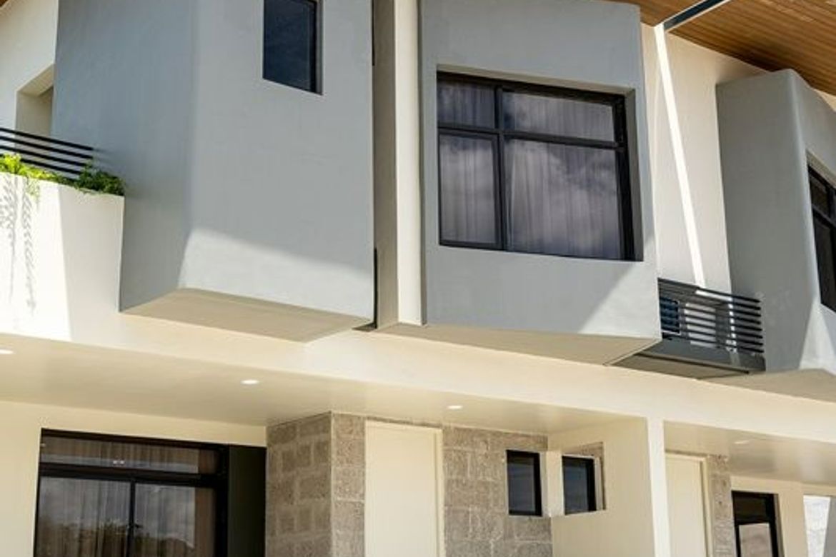 Townhouse for Sale in Aurella Ridge, Pantok, Binangonan, Rizal