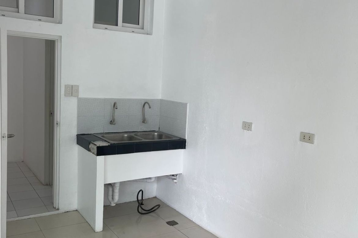 Townhouse for Sale in Bambang, Taguig, Metro Manila – photo 5