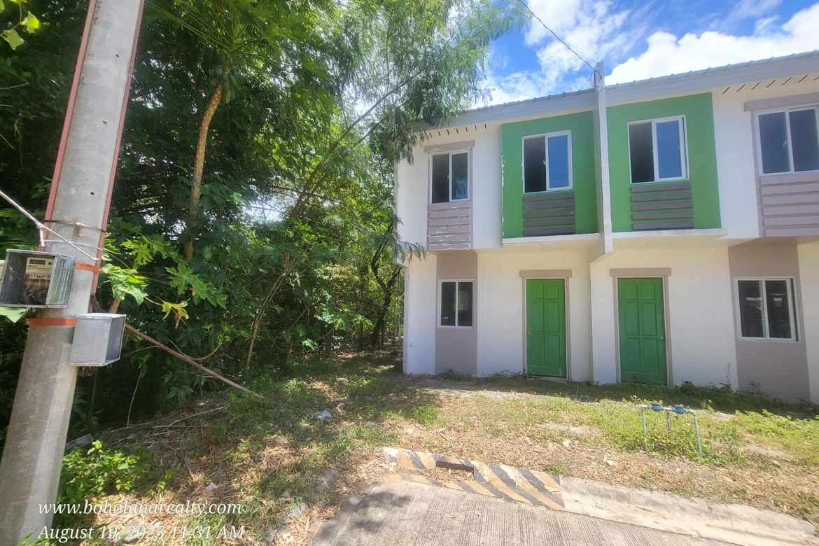 Townhouse for Sale in Dao, Dauis, Bohol – photo 3