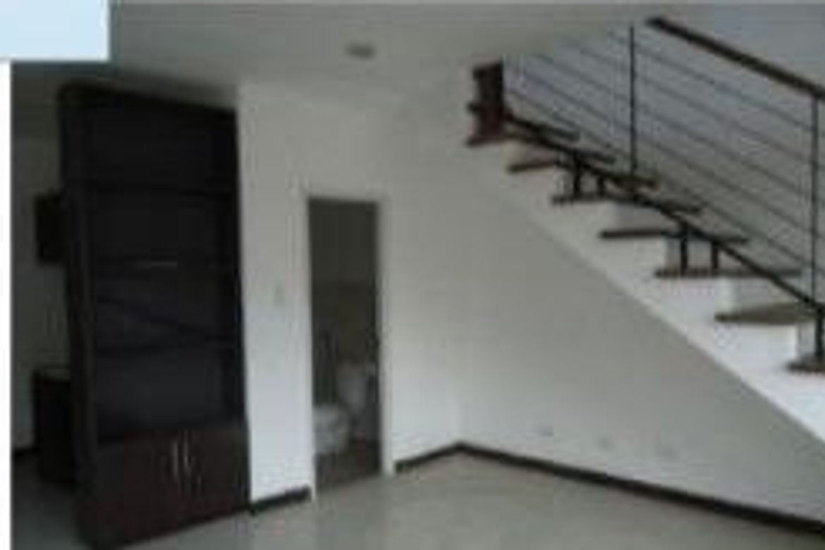 Townhouse for Sale in Lantic, Carmona, Cavite – photo 2