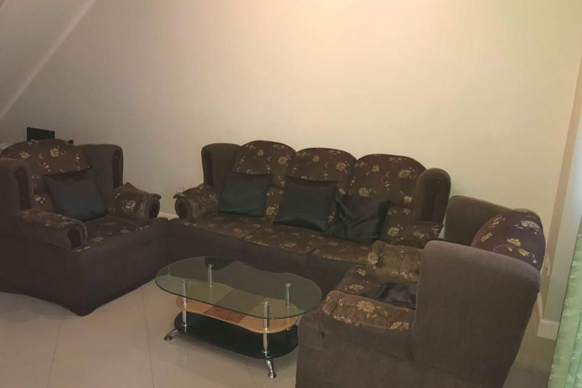 Townhouse for Sale in Malabanias, Angeles, Pampanga – photo 2