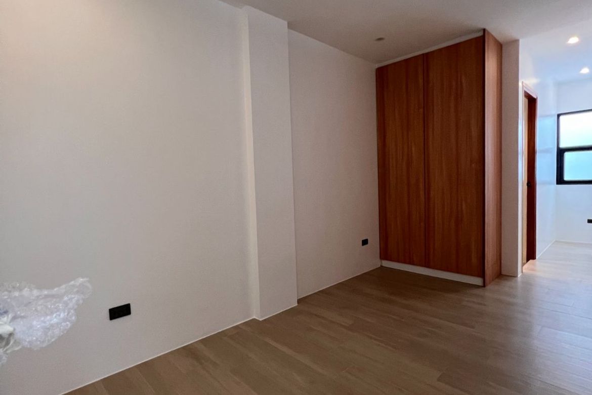 Townhouse for Sale in Malamig, Mandaluyong, Metro Manila near MRT-3 Boni – photo 6