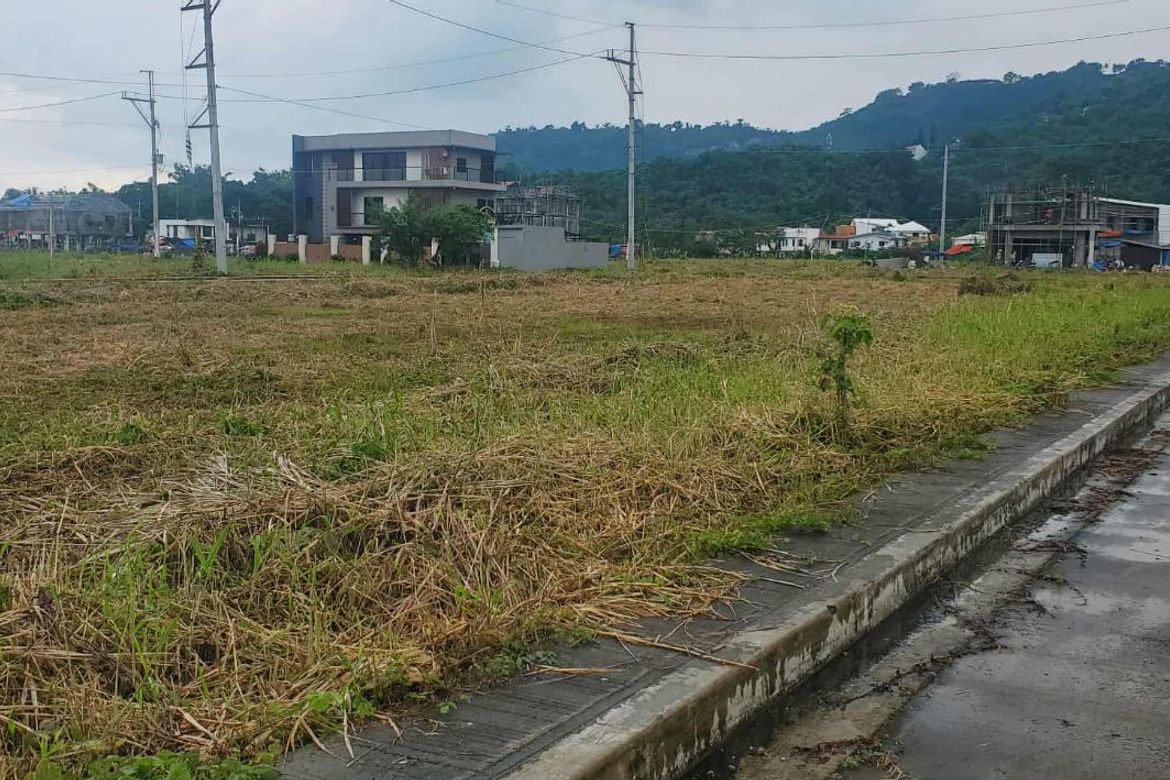 Townhouse for Sale in Pansol, Calamba, Laguna – photo 8