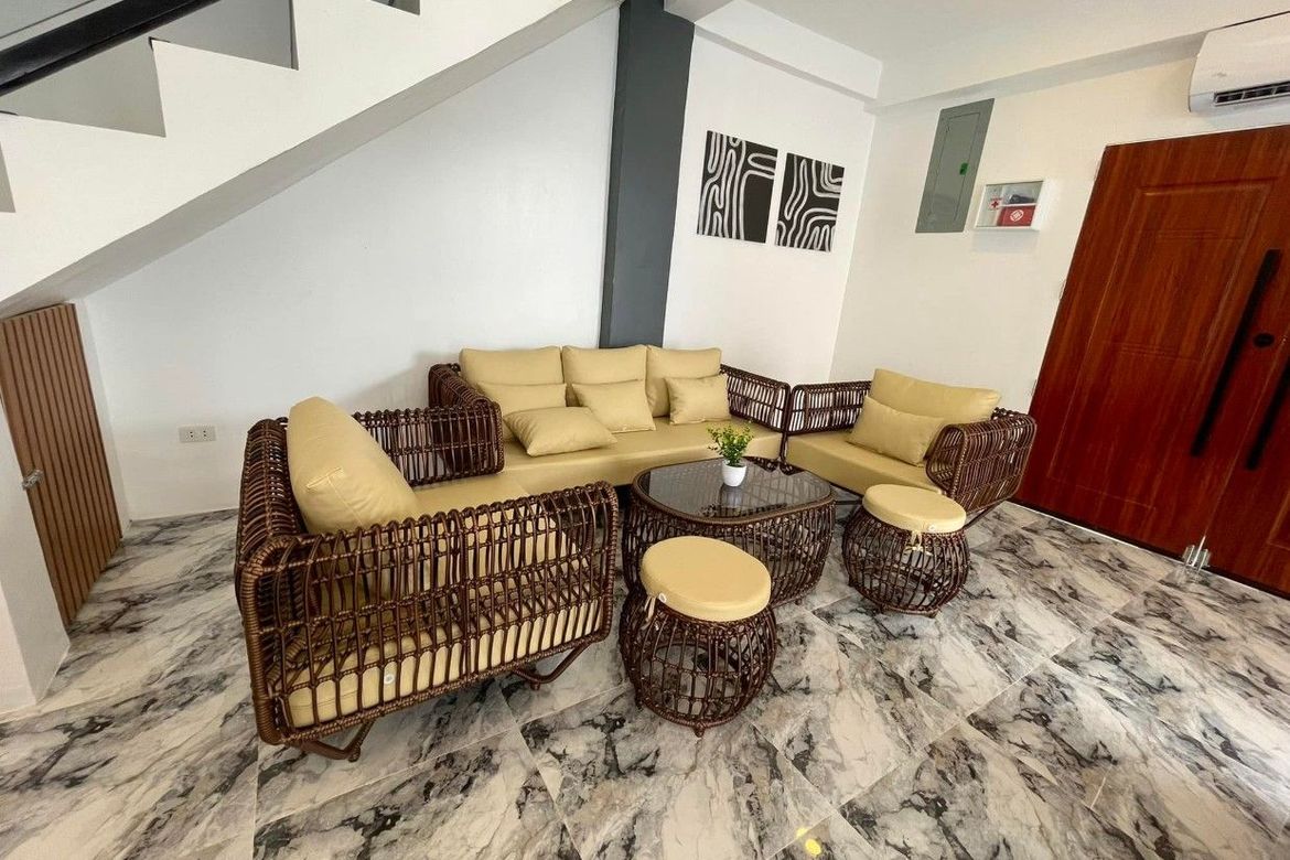 Townhouse for Sale in Pansol, Calamba, Laguna – photo 5