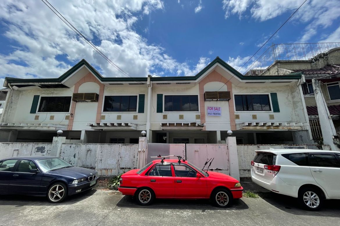 Townhouse for Sale in Santolan, Pasig, Metro Manila near LRT-2 Santolan – photo 2