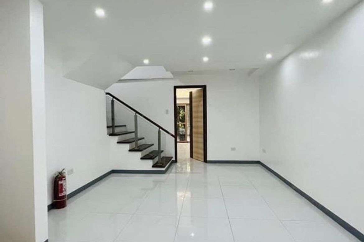Townhouse for Sale in Tambo, Parañaque, Metro Manila – photo 2