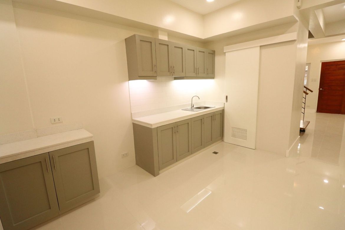 Townhouse for Sale in Ugong, Valenzuela, Metro Manila – photo 7