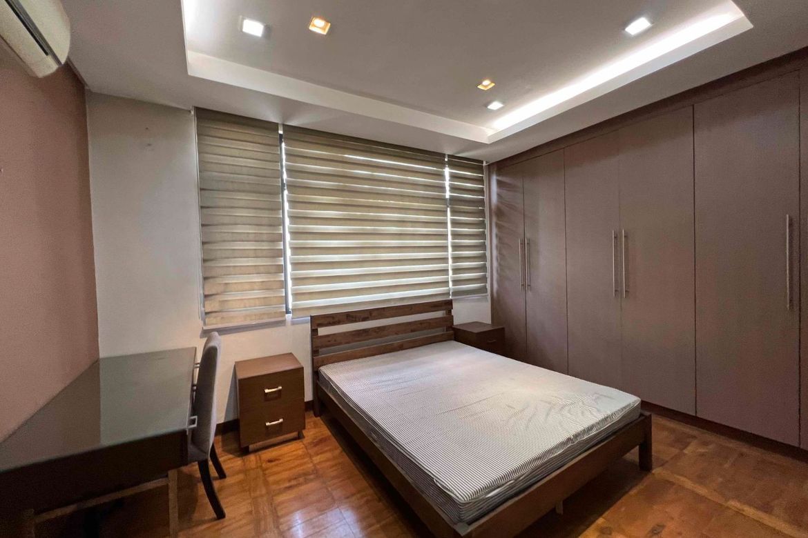 Villa for Sale in Sacred Heart, Quezon City, Metro Manila near MRT-3 Kamuning – photo 5