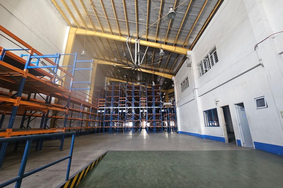 Warehouse / Factory for Rent in Barangay 4, Carmona, Cavite photo 2