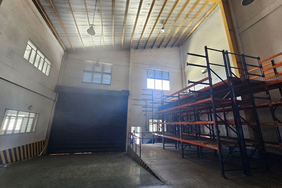 Warehouse / Factory for Rent in Barangay 4, Carmona, Cavite photo 3