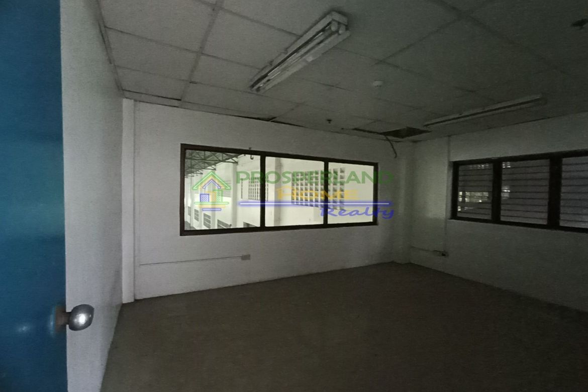 Warehouse / Factory for Rent in Barangay 62-A, Cavite City, Cavite photo 7