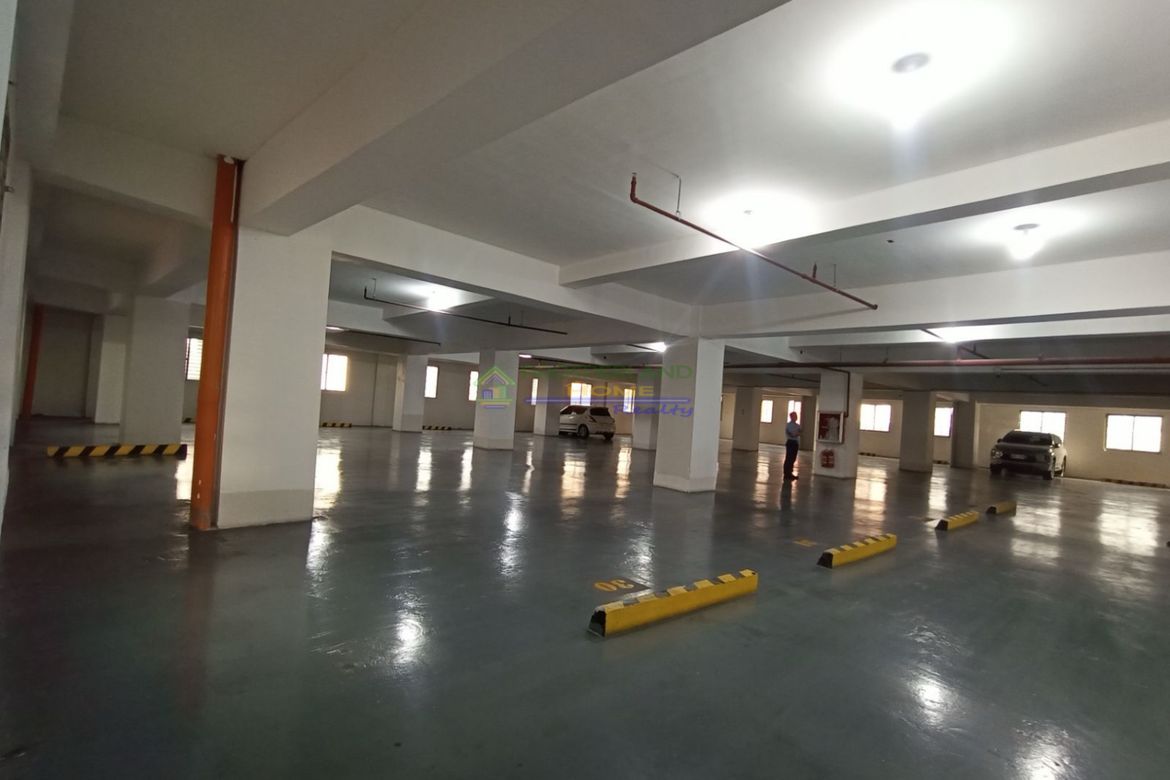 Warehouse / Factory for Rent in Barangay 97, Pasay, Metro Manila near MRT-3 Taft Avenue photo 6