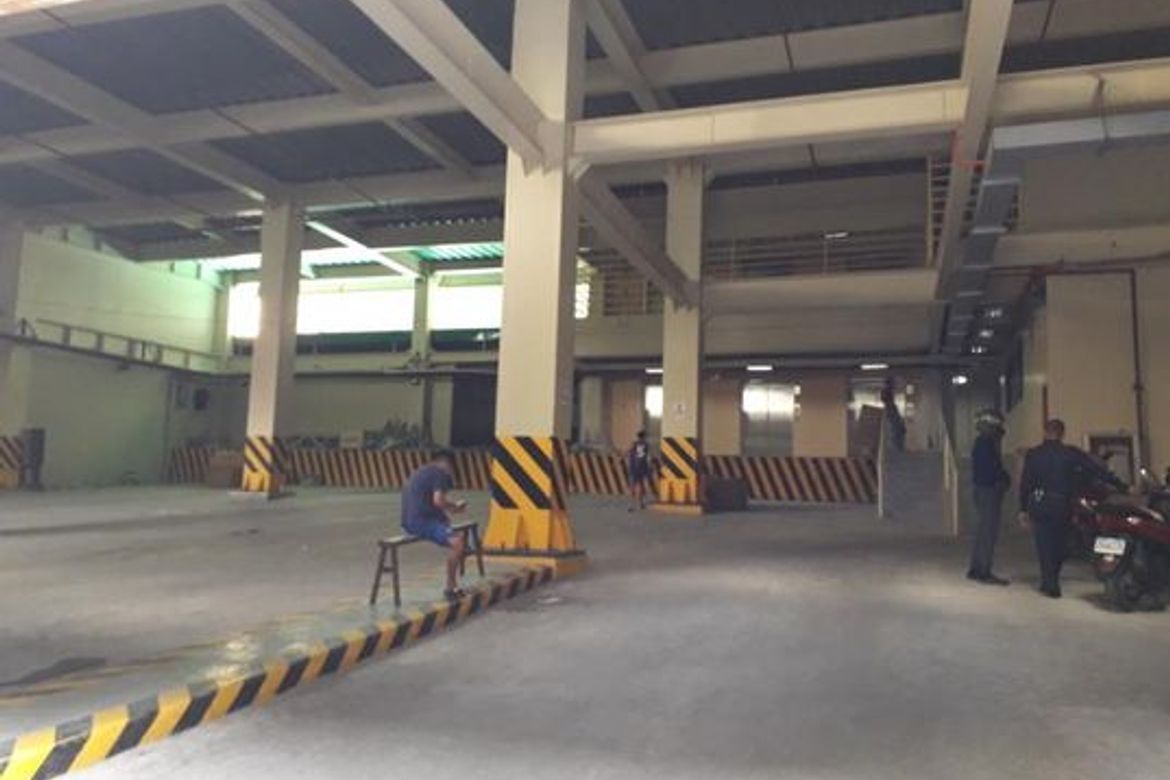 Warehouse / Factory for Rent in Binondo, Manila, Metro Manila near LRT-1 Carriedo photo 8