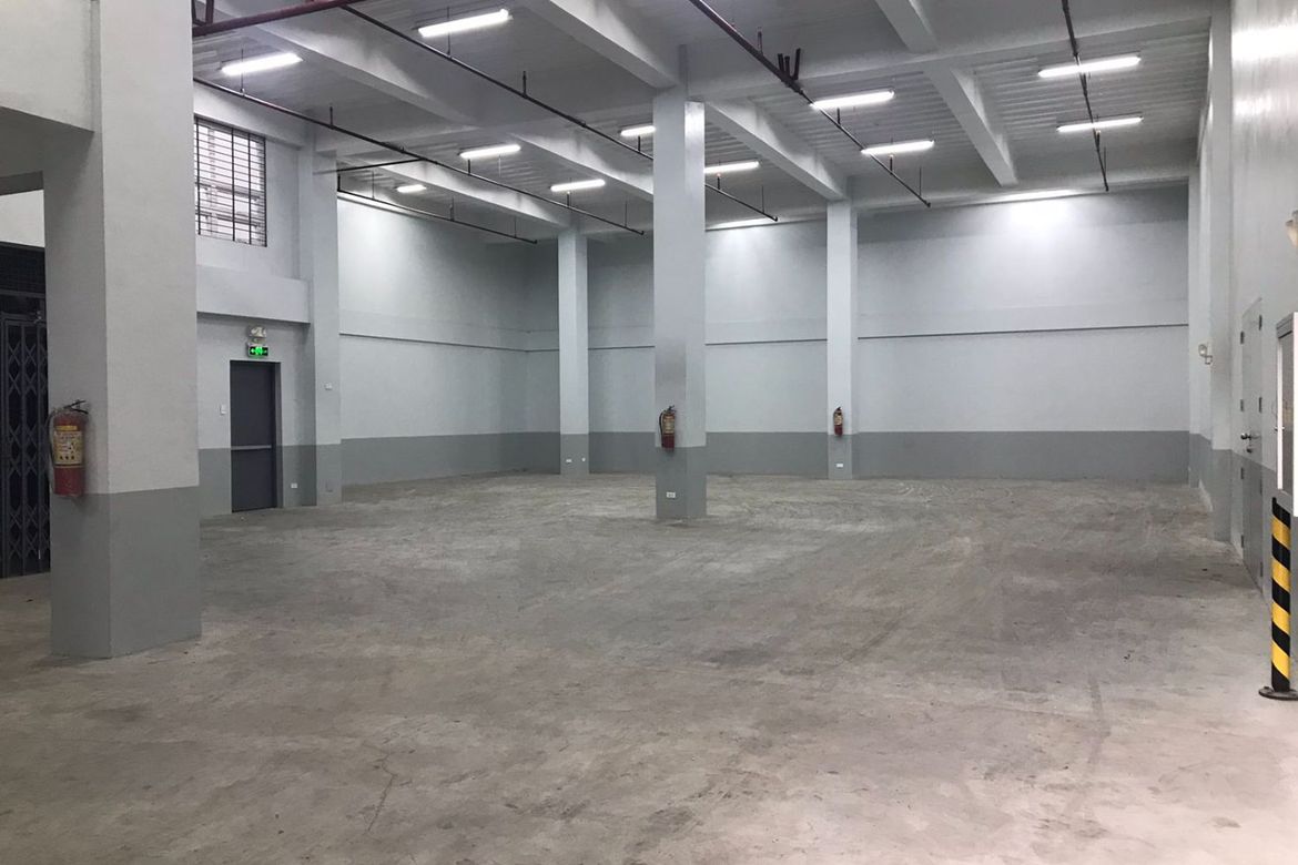 Warehouse / Factory for Rent in Central, Quezon City, Metro Manila