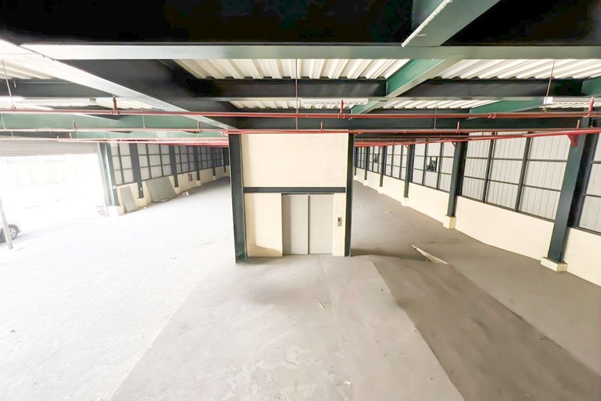Warehouse / Factory for Rent in Ibayo-Tipas, Taguig, Metro Manila photo 8