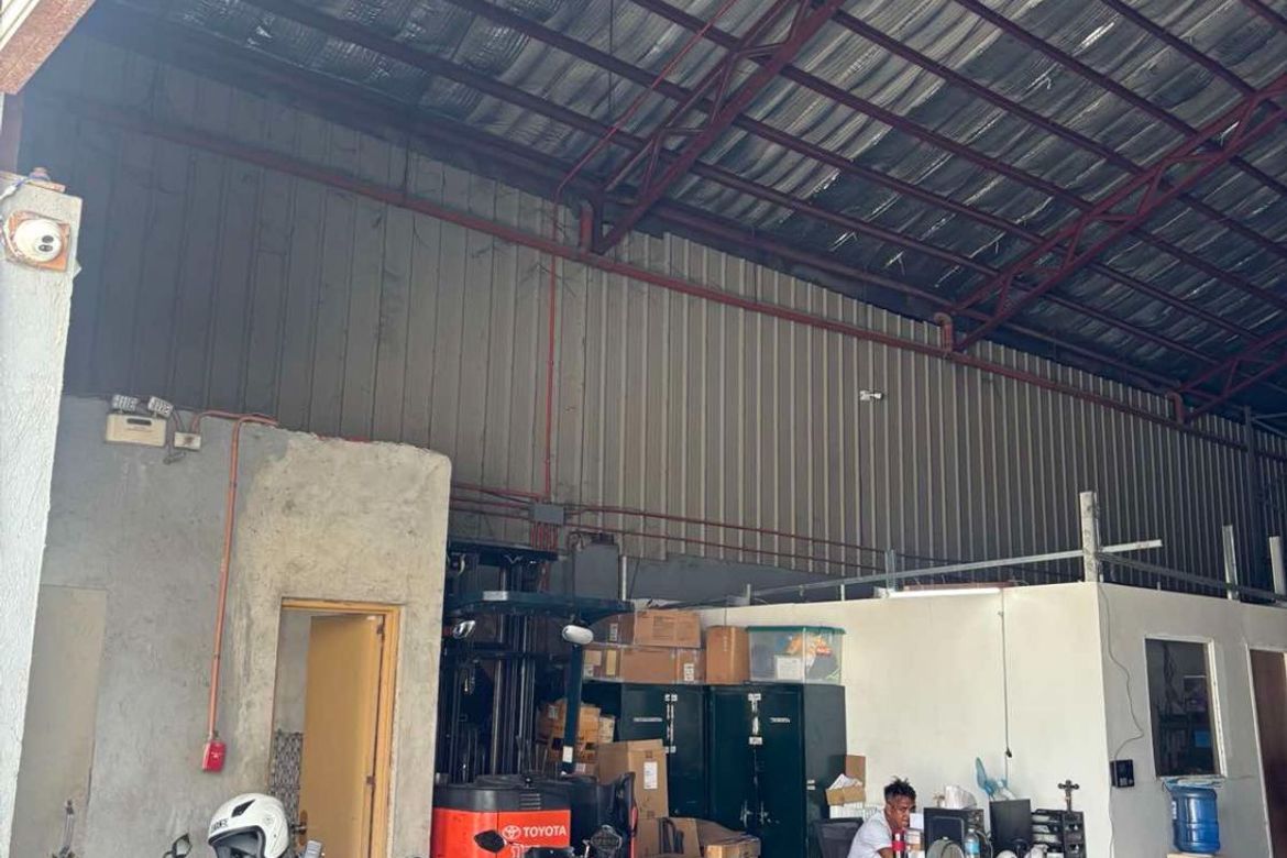 Warehouse / Factory for Rent in San Dionisio, Parañaque, Metro Manila photo 2