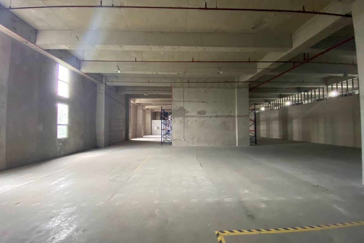 Warehouse / Factory for Rent in San Isidro, Makati, Metro Manila photo 2