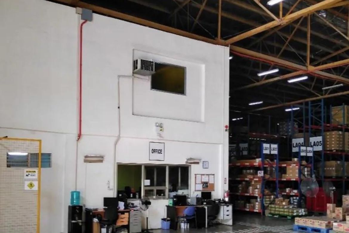 Warehouse / Factory for Rent in San Nicolas, Pasig, Metro Manila photo 3