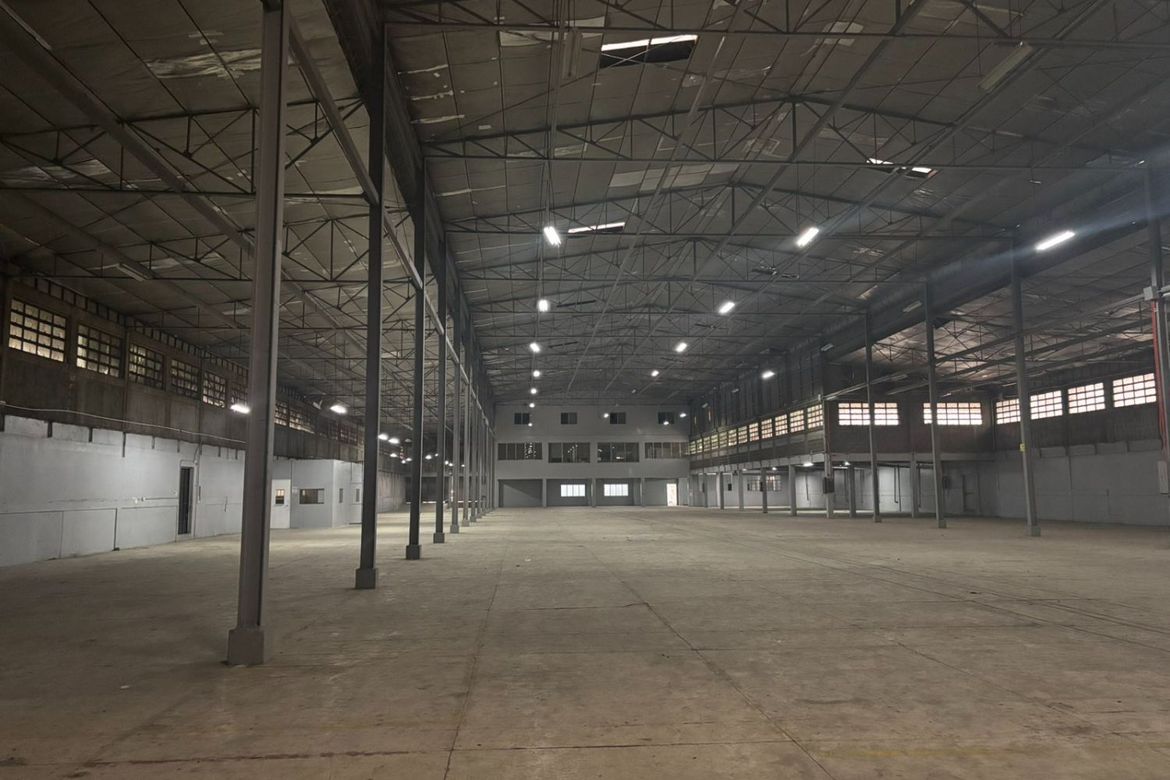 Warehouse / Factory for Rent in San Nicolas, Pasig, Metro Manila photo 2