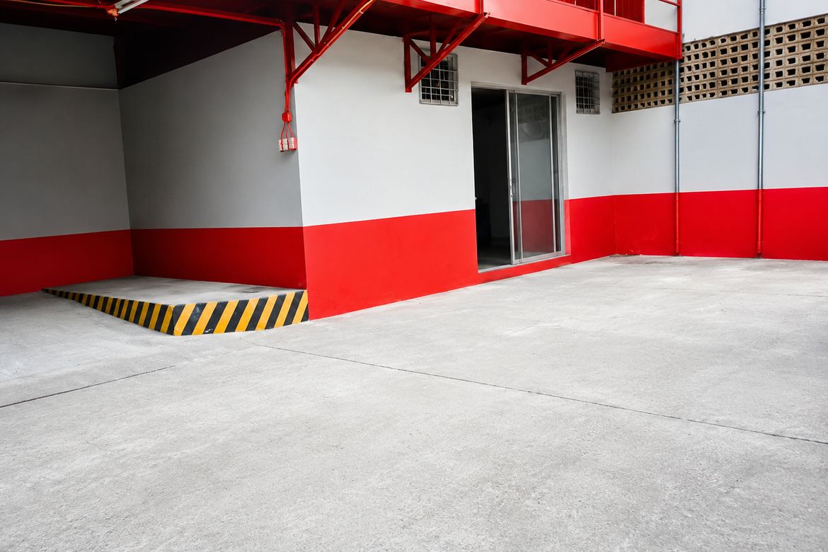 Warehouse / Factory for Sale in Bangkal, Makati, Metro Manila near MRT-3 Magallanes – photo 6