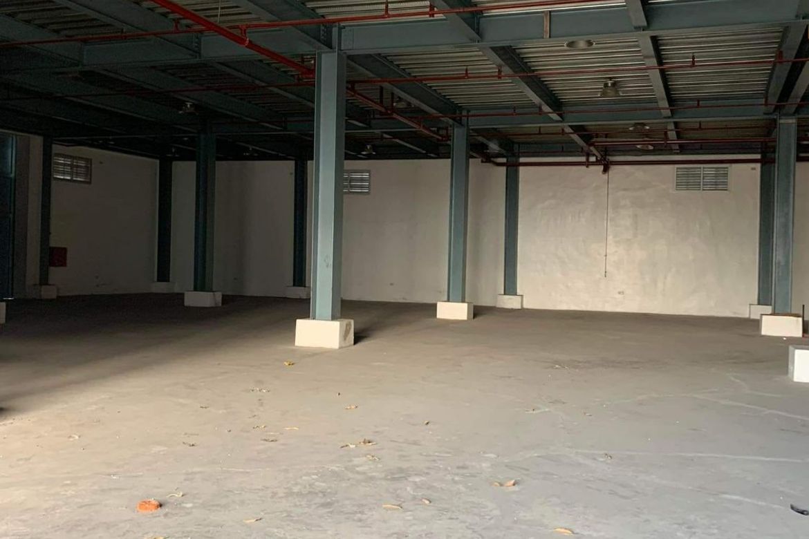 Warehouse / Factory for Sale in Barangay 161, Pasay, Metro Manila near MRT-3 Taft Avenue – photo 3