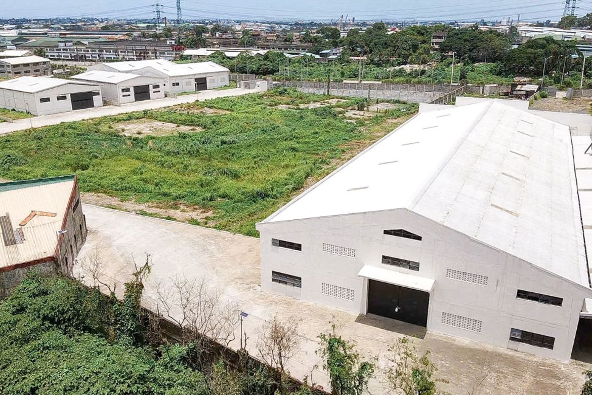 Warehouse / Factory for Sale in Barangay 166, Caloocan, Metro Manila – photo 2