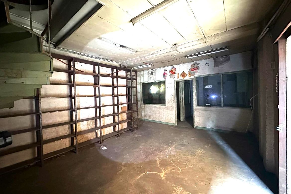 Warehouse / Factory for Sale in Binondo, Manila, Metro Manila near LRT-1 Carriedo