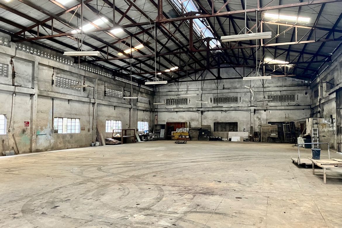 Warehouse / Factory for Sale in Industrial Valley, Marikina, Metro Manila near LRT-2 Katipunan – photo 2