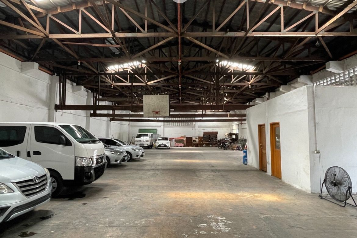 Warehouse / Factory for Sale in Marcelo Green Village, Parañaque, Metro Manila