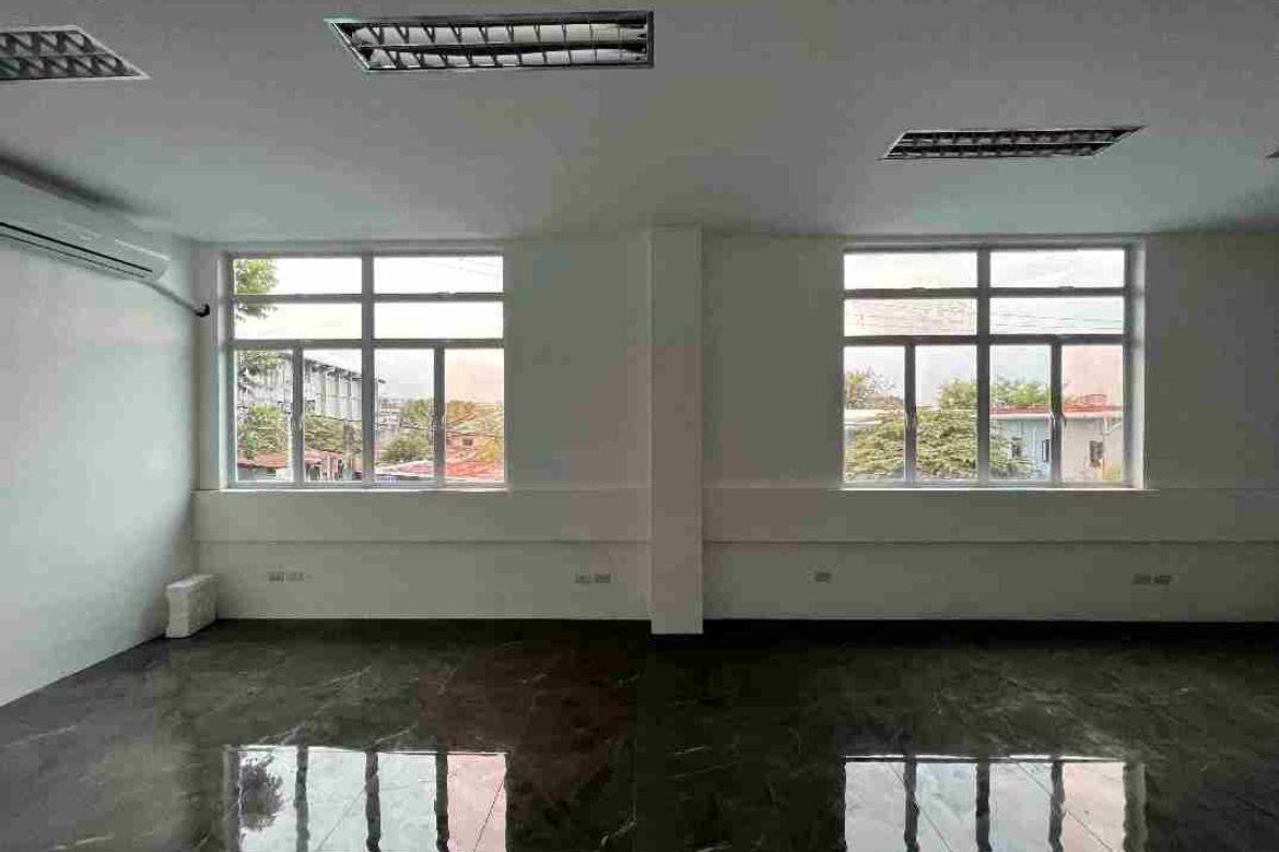 Warehouse / Factory for Sale in Marcelo Green Village, Parañaque, Metro Manila – photo 4