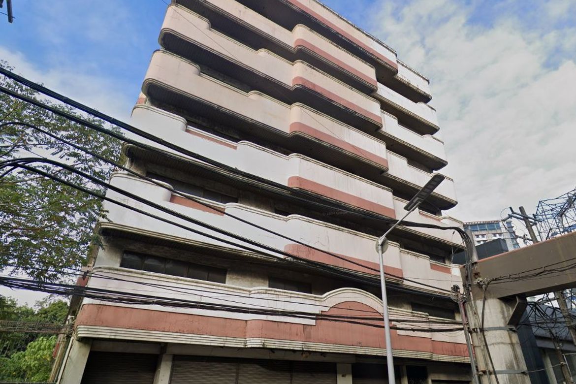 Warehouse / Factory for Sale in Phil-Am, Quezon City, Metro Manila near MRT-3 North Avenue