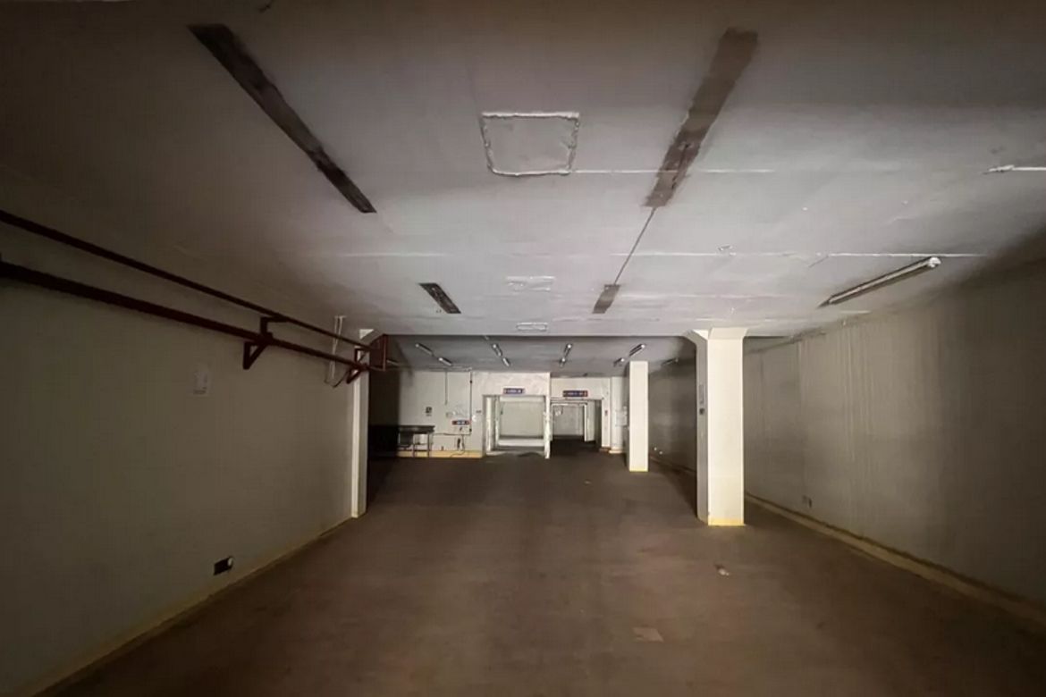 Warehouse / Factory for Sale in Poblacion, Muntinlupa, Metro Manila – photo 5