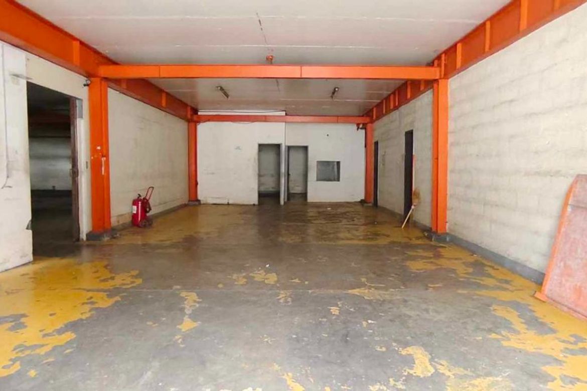 Warehouse / Factory for Sale in San Antonio, Quezon City, Metro Manila near LRT-1 Roosevelt – photo 4