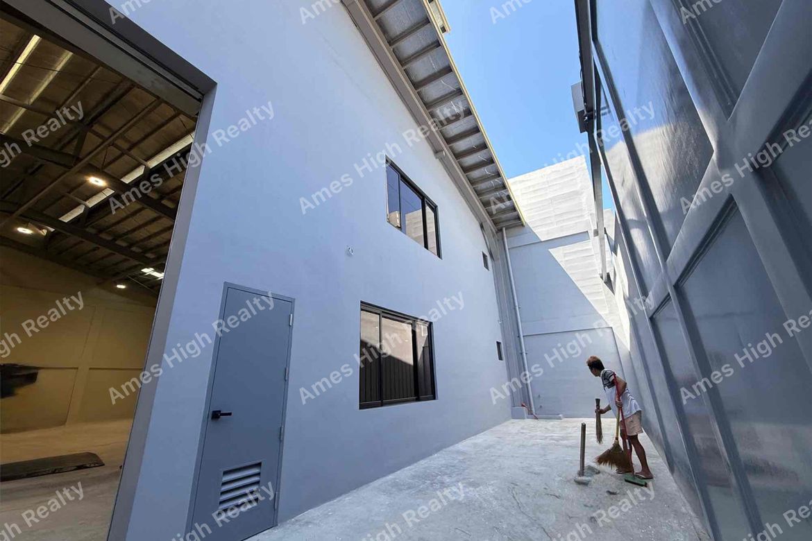 Warehouse / Factory for Sale in San Isidro, Parañaque, Metro Manila