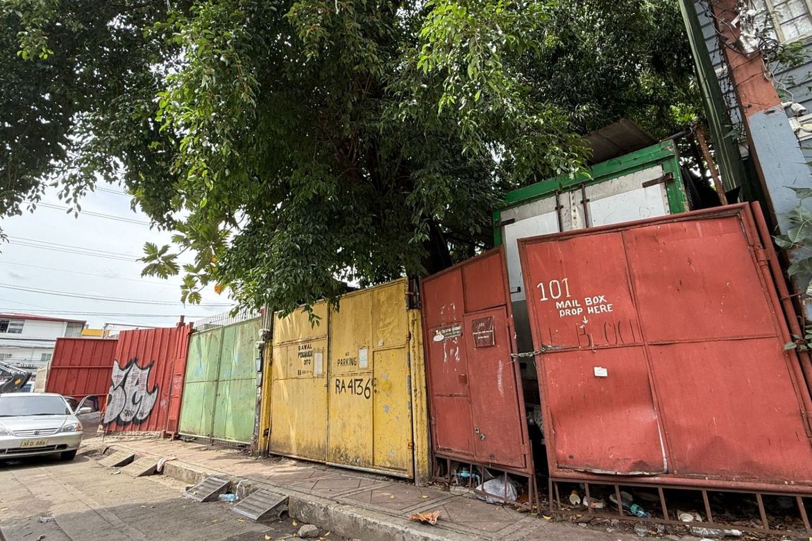 Warehouse / Factory for Sale in Socorro, Quezon City, Metro Manila near MRT-3 Araneta Center-Cubao – photo 3