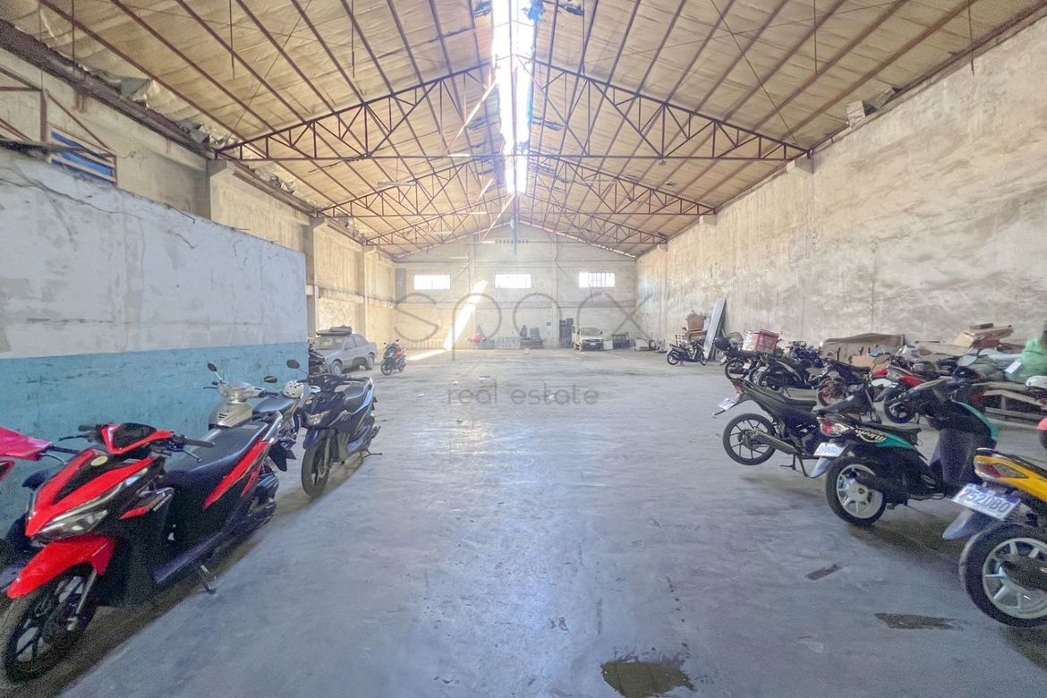 Warehouse / Factory for Sale in Tunasan, Muntinlupa, Metro Manila